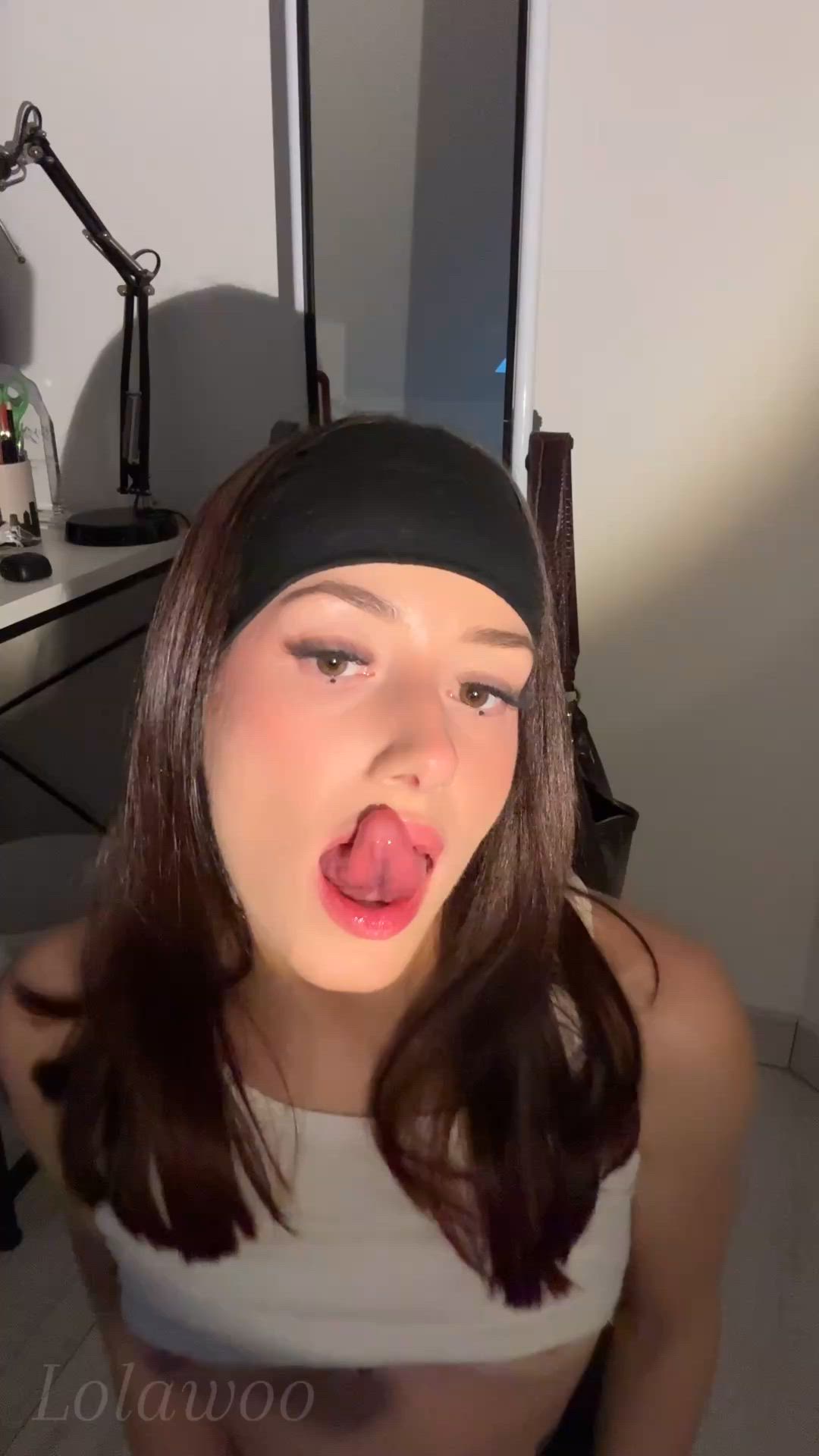 Lolawoo slutty face